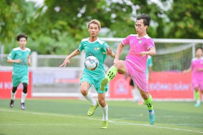 Giải bóng đá 7 người sinh viên thành phố Hà Nội lần thứ 2 được tổ chức.