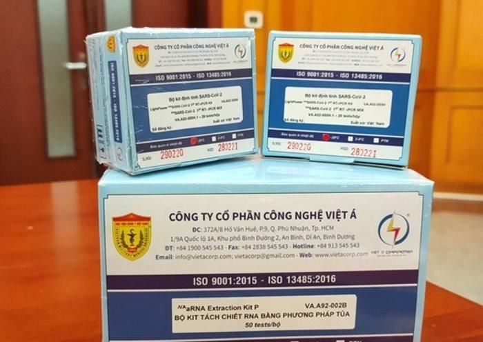 Sản phẩm của Công ty Việt Á giới thiệu tại họp báo - Ảnh: T.L