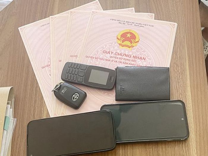 Tang vật vụ án.