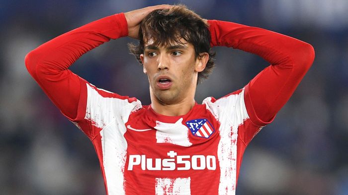 4. Joao Felix, 113 triệu bảng, Benfica sang Atletico Madrid năm 2019. Đây có lẽ là sự hoang phí lớn nhất bởi lúc này Joao Felix thậm chí còn không được ngồi dự bị ở Atletico và phải tìm đường thoát thân để cứu vãn sự nghiệp.