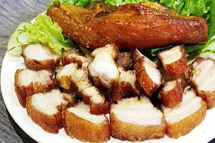 Thịt áp chảo giòn bì