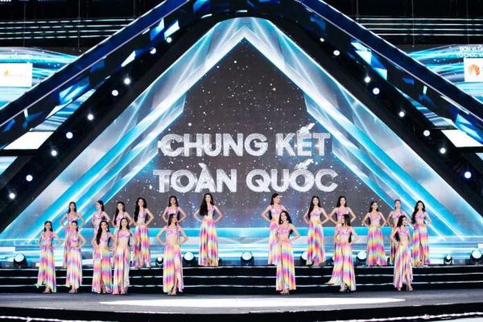 Mỗi năm có cả chục cuộc thi hoa hậu