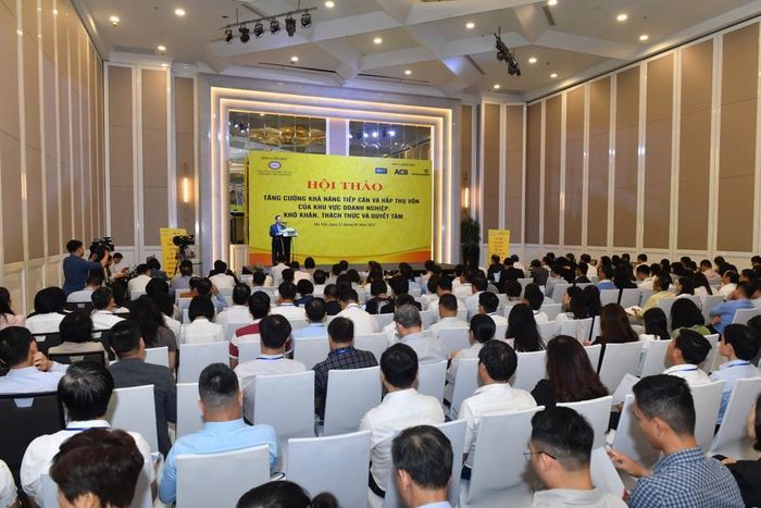 Toàn cảnh hội thảo ngày 22/8.
