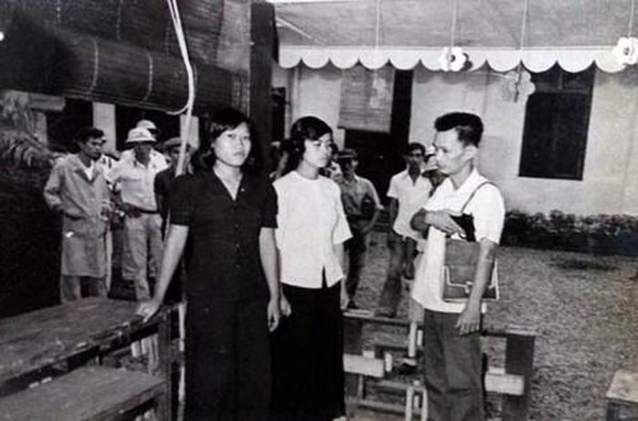 Uy hiếp hai cô giáo trường Vườn Hồng
