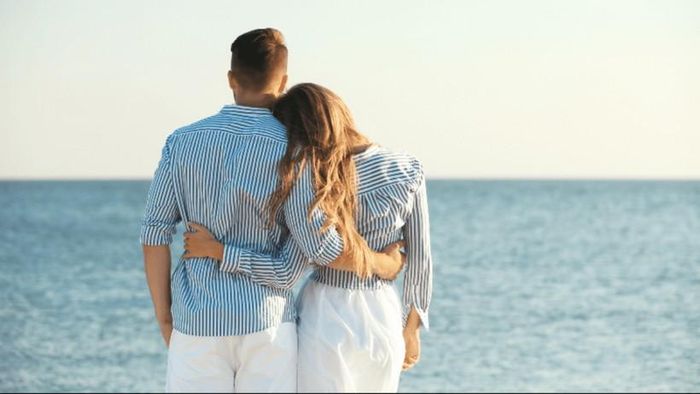 Dường như phụ nữ cảm thấy rằng nhiệm vụ của đàn ông là làm cho họ hạnh phúc và tin tưởng. (Ảnh: ITN).