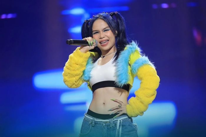 Lil Grace là thí sinh nữ duy nhất vào chung kết Rap Việt mùa 3. Cô rơi vào bảng đấu có 3 đối thủ nặng ký là Hurrykng, Minh Lai và DT, nhưng vượt qua một cách xuất sắc. Lil Grace có chất giọng lạ, flow "dị" và viết lyrics tốt, do đó là ẩn số cho cuộc đua giành ngôi quán quân.