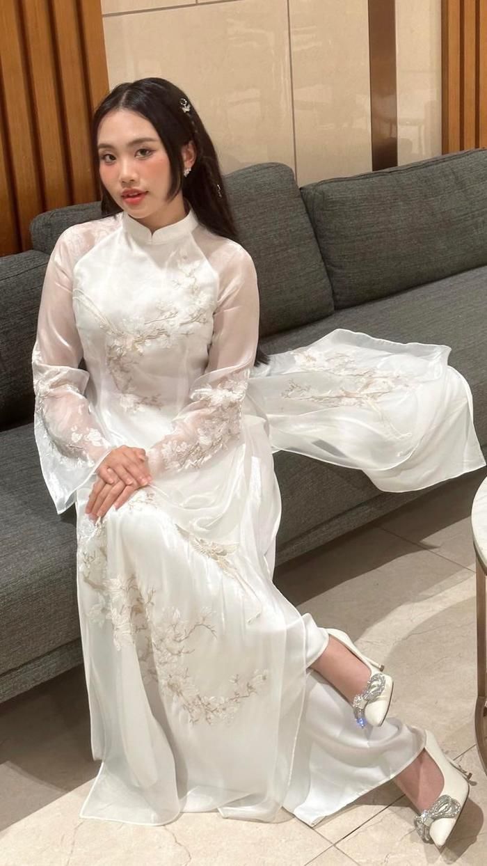 Sau khi giảm cân, Phương Mỹ Chi được nhiều khán giả nhận xét đã có màn "lột xác" đầy ngoạn mục