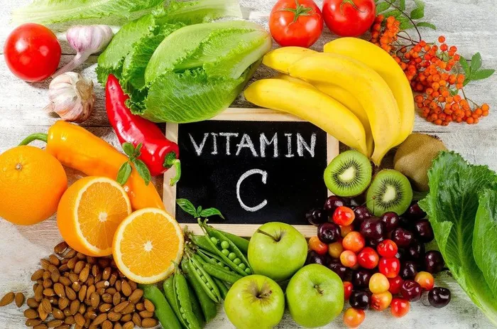 Vitamin C được tìm thấy nhiều trong các loại trái cây và rau quả tươi