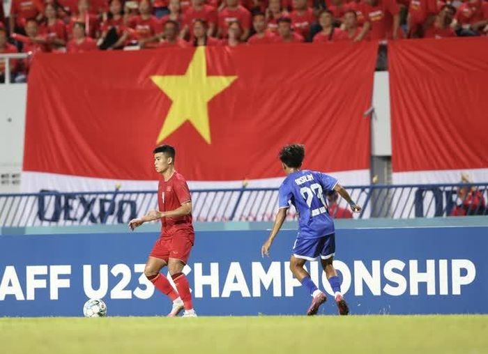 U23 Việt Nam với nhiều cầu thủ trẻ còn nhiều chệch choạc trong lối chơi nhưng vẫn rất có tiềm năng. Ảnh: Song Ngọc