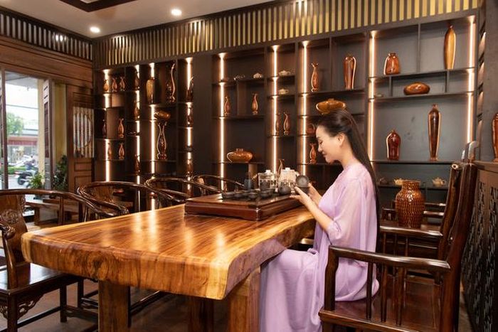 * Theo chị văn hóa thưởng trà của người Việt có gì khác biệt so với các nước có cái nôi về Trà Đạo như Nhật Bản, Trung Quốc?