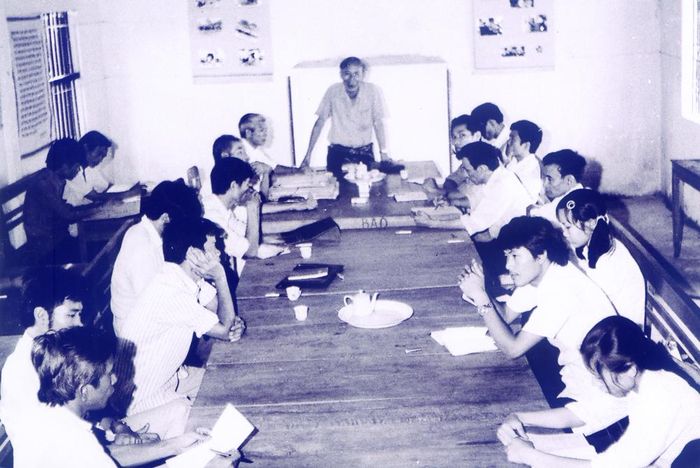 Hội nghị giao ban cơ quan Báo Bắc Thái năm 1984. Ảnh: Tư liệu