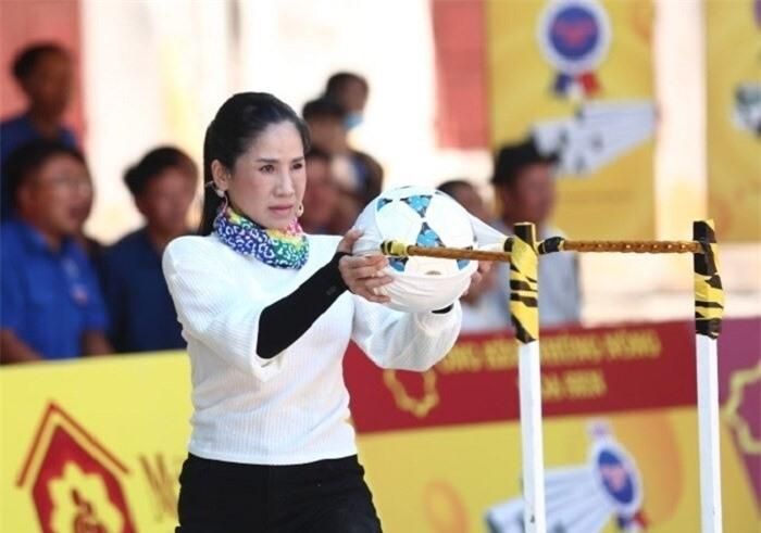 Nữ diễn viên luôn cố gắng cân bằng công việc và cuộc sống gia đình.