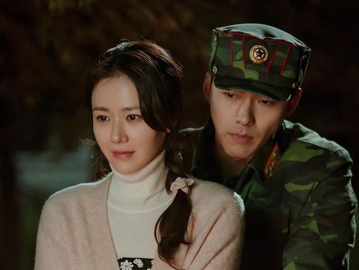 Son Ye Jin và Hyun Bin trong phim "Hạ cánh nơi anh"