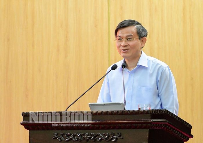 Đồng chí Bí thư Tỉnh ủy Đoàn Minh Huấn phát biểu kết luận hội nghị.