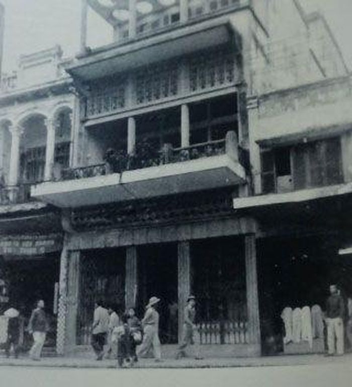 Ngôi nhà 48 Hàng Ngang những năm 40 của thế kỷ 20. Ảnh: tư liệu