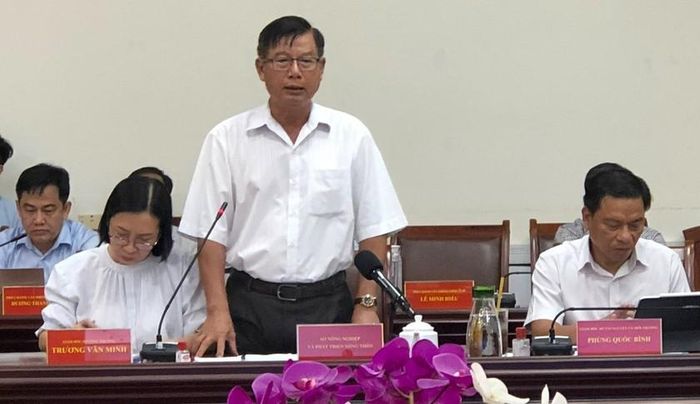 Ông Quảng Trọng Thao - Phó Giám đốc Sở Nông nghiệp và Phát triển nông thôn phát biểu về tình hình tàu các hoạt động trên biển