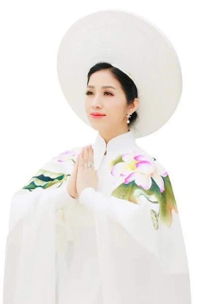 Ca sĩ - TS Phương Nga đảm nhận vai trò Tổng đạo diễn nghệ thuật