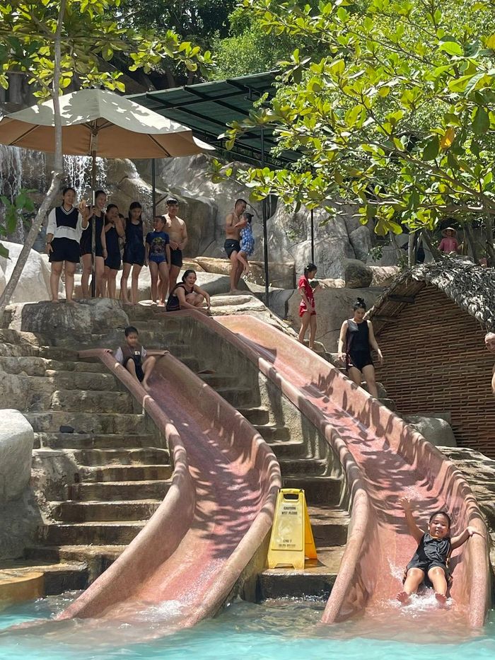 Du khách vui chơi tại I-Resort Nha Trang 