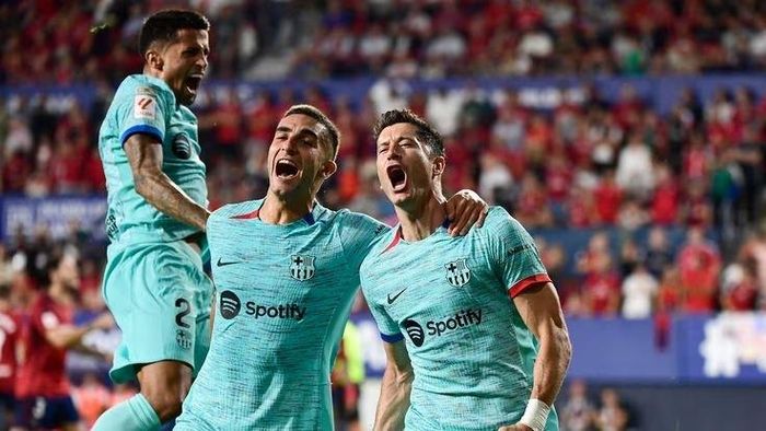 Trong khó khăn, Lewandowski đã lên tiếng kịp thời