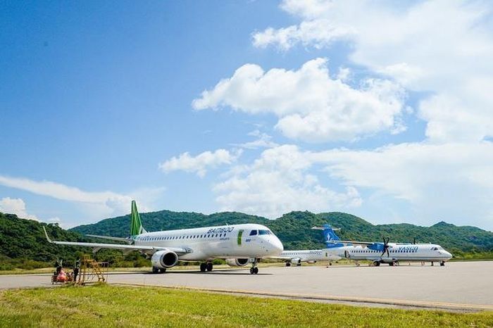 Cà Mau là địa phương cuối cùng được hòa vào mạng bay kết nối Thủ đô Hà Nội qua đường bay thẳng Hà Nội – Cà Mau của Bamboo Airways từ cuối tháng 4/2023