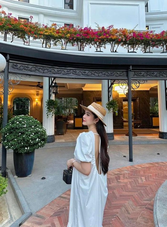 Vũ Thu Hoài từng chia sẻ với stylist rằng cô trở lại sóng sau nhiều tháng nghỉ sinh đã có sự thay đổi trong phong cách ăn mặc.