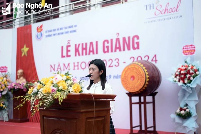 Thanh Mai - sinh viên Học viện Ngoại giao chia sẻ về những năm tháng học tập dưới mái trường TH School. Ảnh: TH