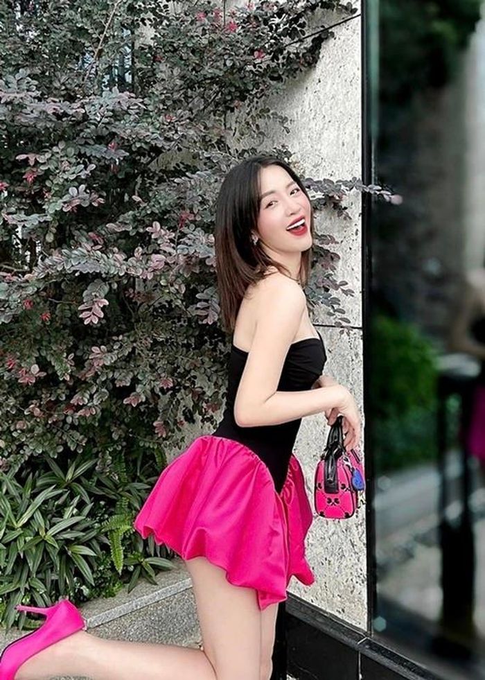 Nữ diễn viên đã nhận lời cầu hôn của Gin Tuấn Kiệt sau vài năm hẹn hò.