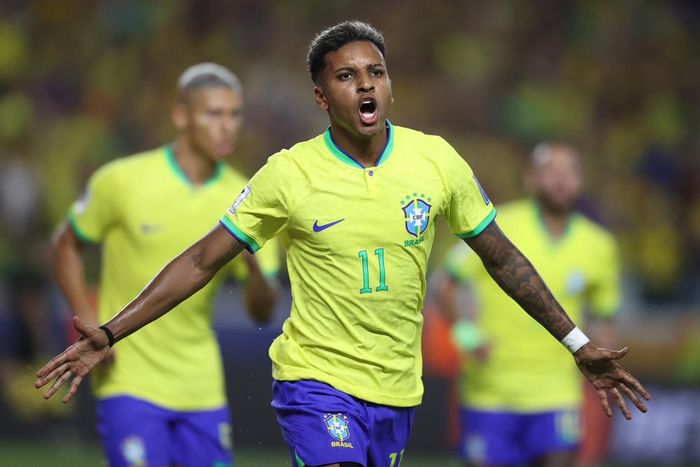Tuy nhiên, Rodrygo sau đó khai thông bế tắc cho đội chủ nhà với pha đệm cận thành