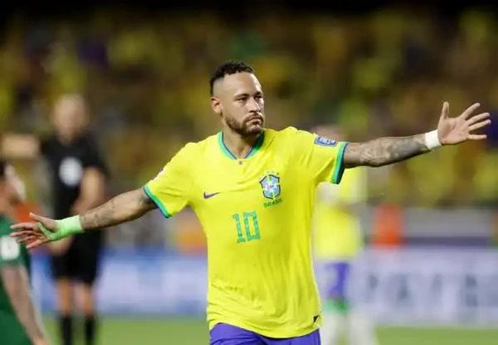  Phút bù giờ, Neymar ấn định tỷ số 5-1. 