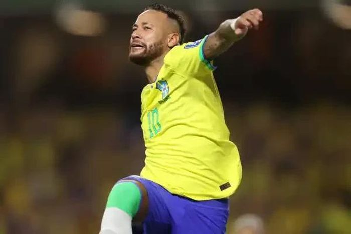  Niềm vui của tay săn bàn Brazil. 