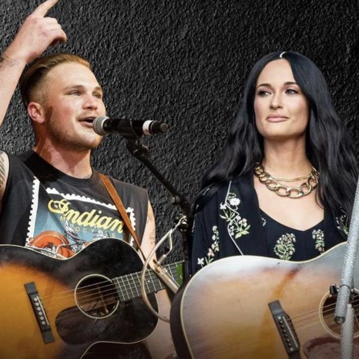 Zach Bryan và Kacey Musgraves đang đứng đầu Hot 100 với ca khúc “I Remember Everything”