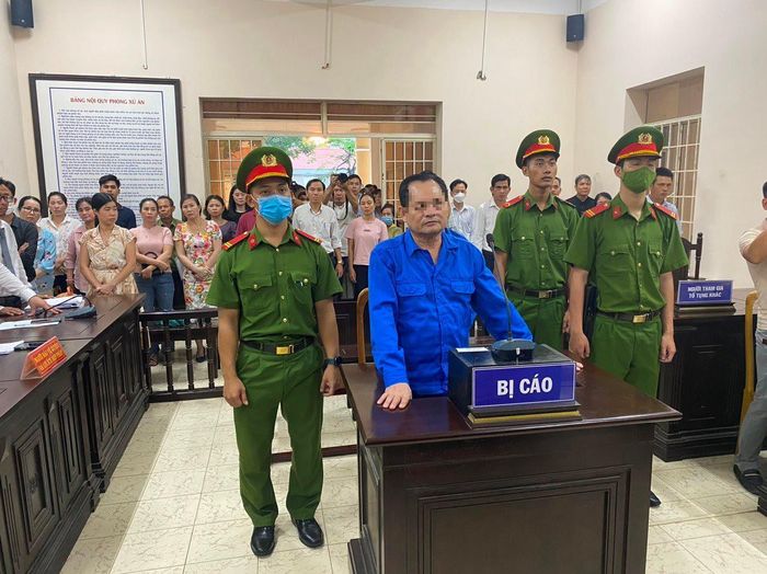 Bị cáo Thiện nghe tuyên án