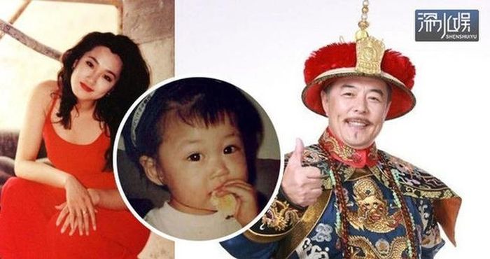 Trương Thiết Lâm và Hầu Tuấn Kiệt cùng con gái của họ