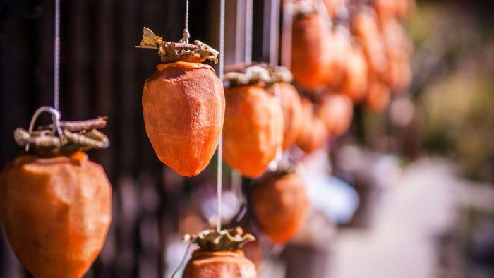 Hồng sấy dẻo bao nhiêu calo tùy thuộc vào có ướp thêm đường trong quá trình chế biến hay không (Ảnh: Internet)
