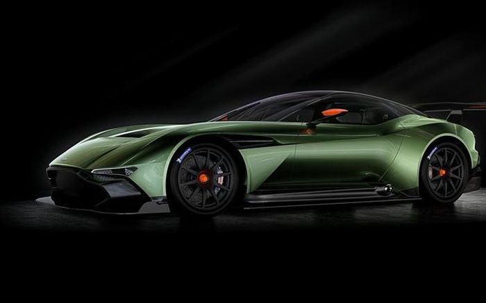 Chiếc siêu xe Aston Martin Vulcan của Neymar
