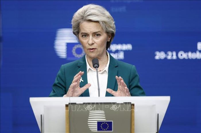 Chủ tịch Ủy ban châu Âu (EC) Ursula von der Leyen phát biểu tại Brussels, Bỉ. Ảnh: AFP/TTXVN