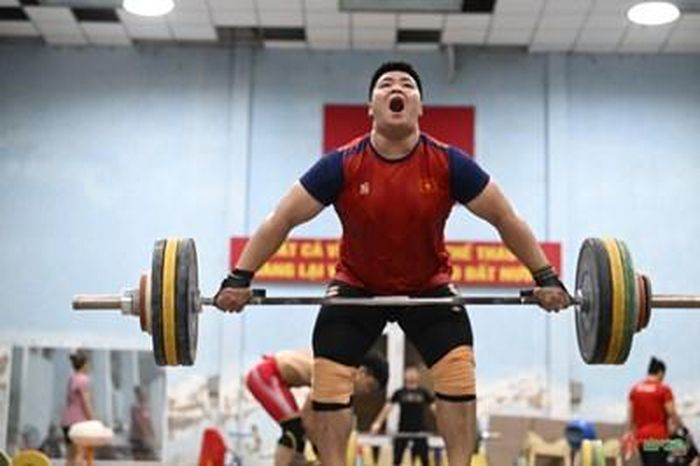 Buổi tập diễn ra nghiêm túc như lúc đô cử thi đấu.