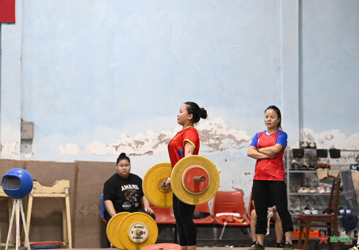 Ngoài mục tiêu tranh tài ASIAD 19, cử tạ Việt Nam còn hướng tới nhiệm vụ giành suất dự Olympic Paris 2024.