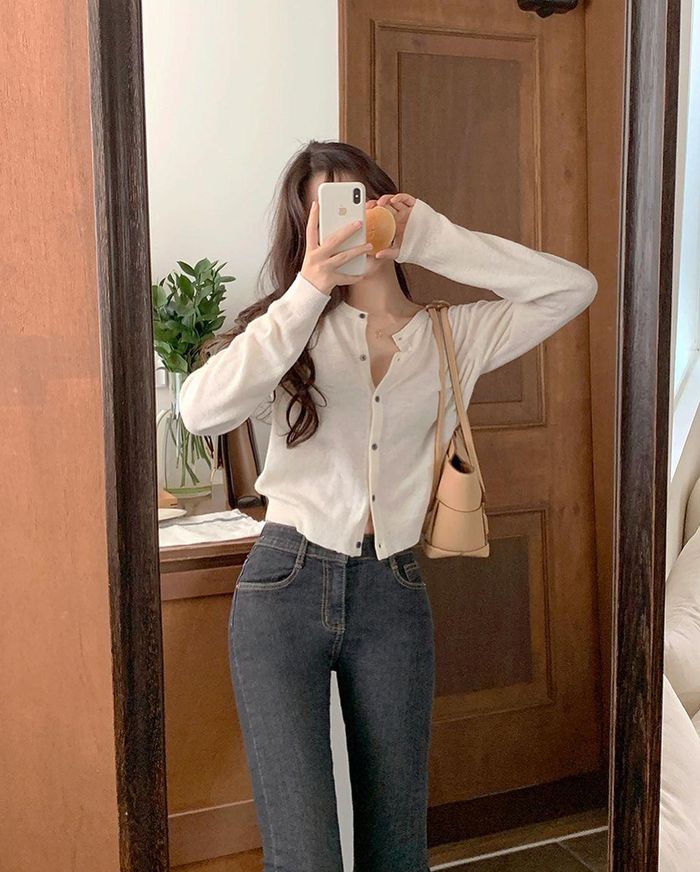 Cardigan mỏng vẫn là item kinh điển dịp đầu thu