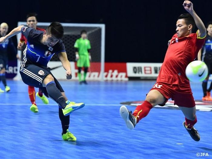 ĐT futsal Việt Nam đối đầu ĐT futsal Nhật Bản ở giải vô địch châu Á 2016 - Ảnh: AFC