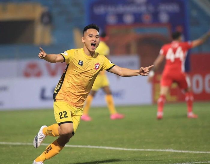 Nguyễn Phú Nguyên trong màu áo Hải Phòng. Ảnh tư liệu: VFF