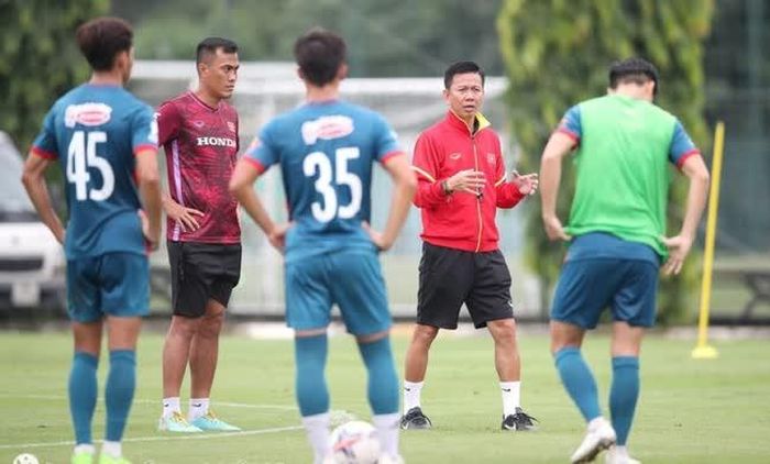 Thầy trò Hoàng Anh Tuấn có cơ hội vào vòng knock-out