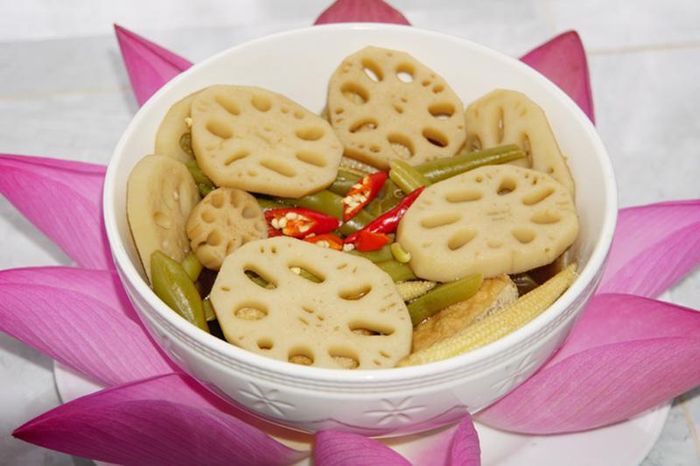 Củ sen kho