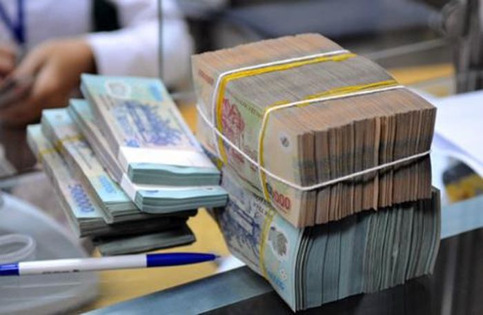 Lãi suất huy động giảm mạnh thời gian vừa qua.
