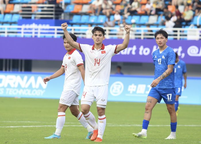 Olympic Việt Nam thể hiện sự vượt trội so với đối thủ