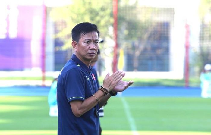 HLV Hoàng Anh Tuấn sẽ xoay tua Olympic Việt Nam