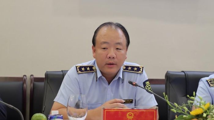 Tổng cục trưởng Tổng cục QLTT Trần Hữu Linh phát biểu tại hội đàm.
