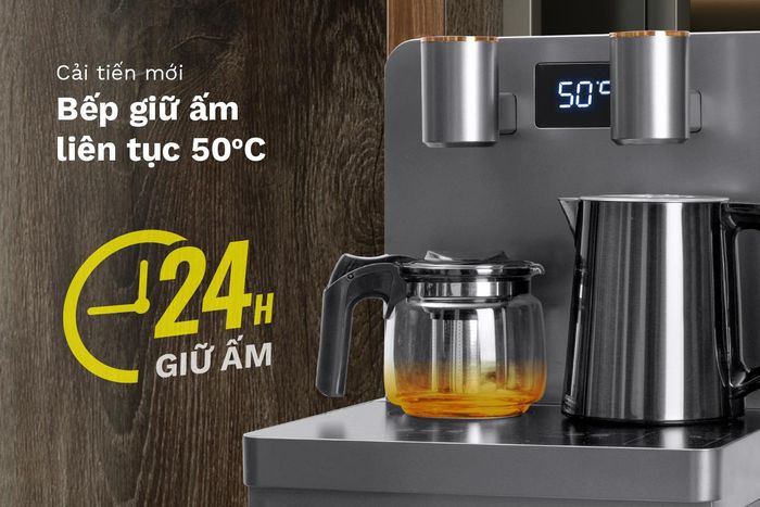 Máy được trang bị ấm đun nước siêu tốc
