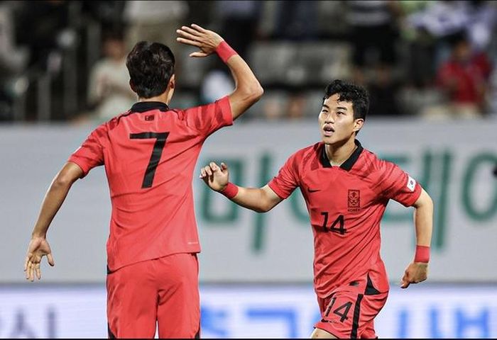 Olympic Hàn Quốc khởi đầu chiến dịch bảo vệ HCV bằng chiến thắng 9-0 trước Olympic Kuwait
