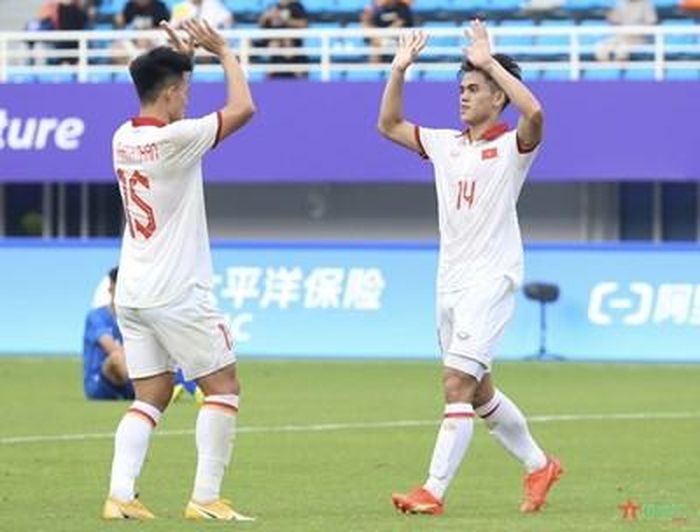  Đội tuyển Olympic Việt Nam khởi đầu thuận lợi khi thắng Mông Cổ 4-2. Ảnh: Việt An